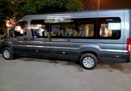 17 Seater Urbania Traveller Rental