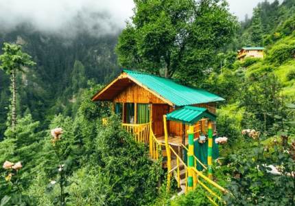 Jibhi Tempo traveller Hire