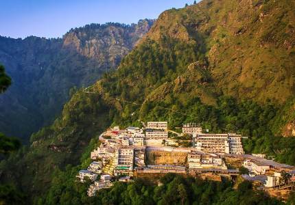 Explore Katra with Our Tempo Travellers