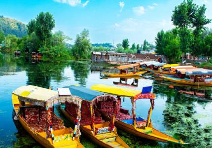 Jammu – Srinagar-Sonmarg-Pahalgam-Gulmarg Tour